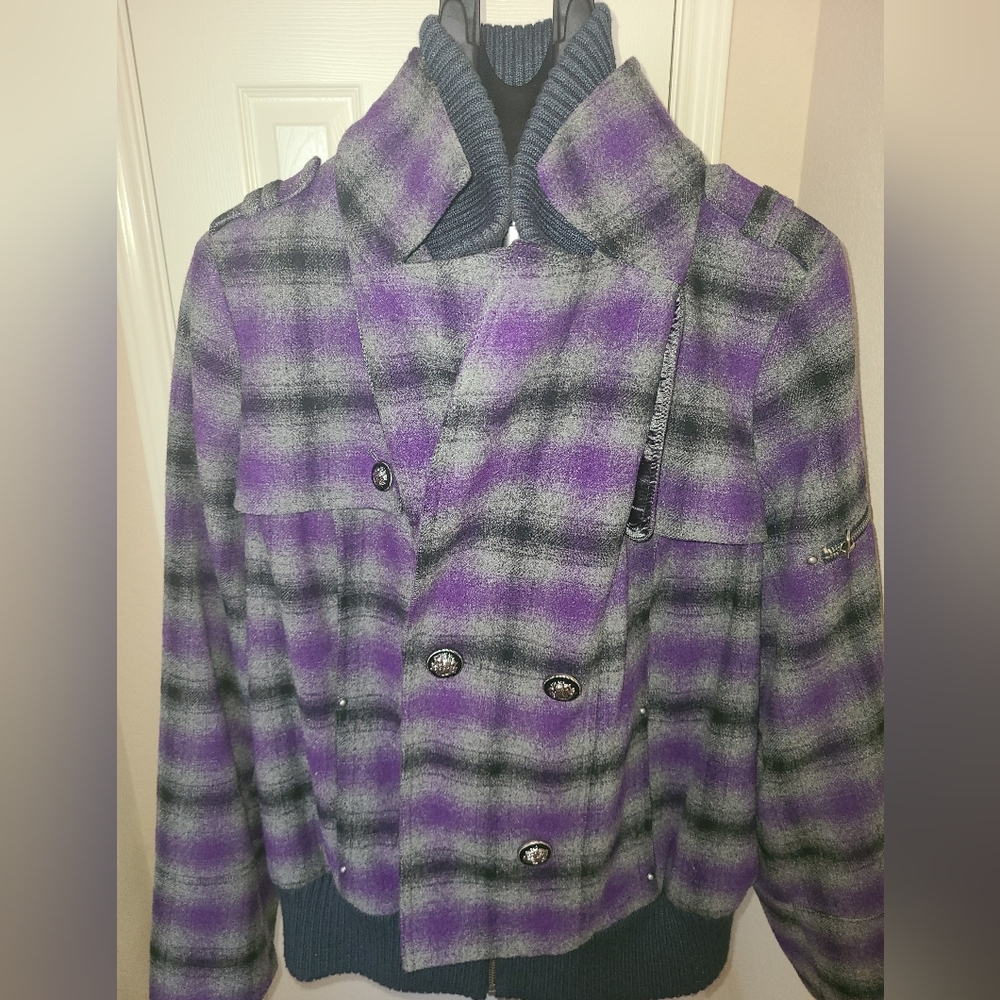 Bomber Jacket - Picture 2 of 5
